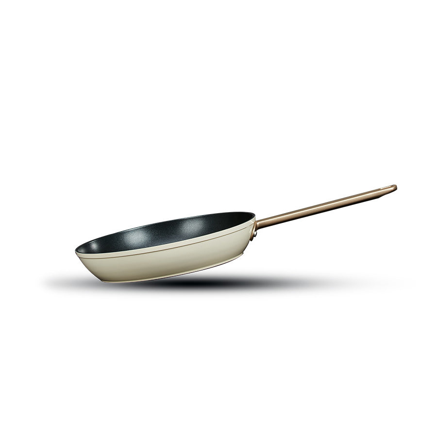 מחבת 20 ס"מ ENIGMA NONSTICK קרם ידיות שמפניה