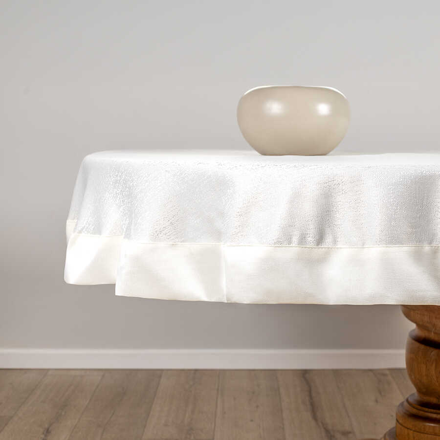 מפת ג'קארד מהודרת עגולה קוטר 180סמ KATHRIN OFFWHITE