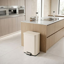 פח אשפה מרובע 50 ליטר TITUS וניל  מט מבית EKO עם פח פנימי