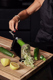 קולפן ספירלה חכם מבית Chef's Choice
