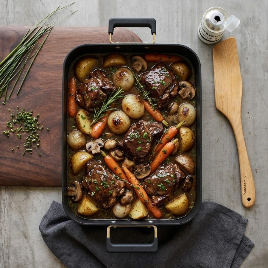 רוסטר 36 ס"מ שחור/זהב FOLDI | Create a single, hyper-realistic overhead (top-down) food photography shot, in the natural editorial style of "Visual Reference 1" — same soft window-light qual