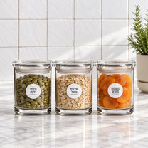 סט 3 אחסוניות עגולות אקרילי 650 מ"ל CLEAR & FRESH | Create a premium eye-level lifestyle product photograph by placing the storage canisters from the source image into the scene from @visual reference 2.